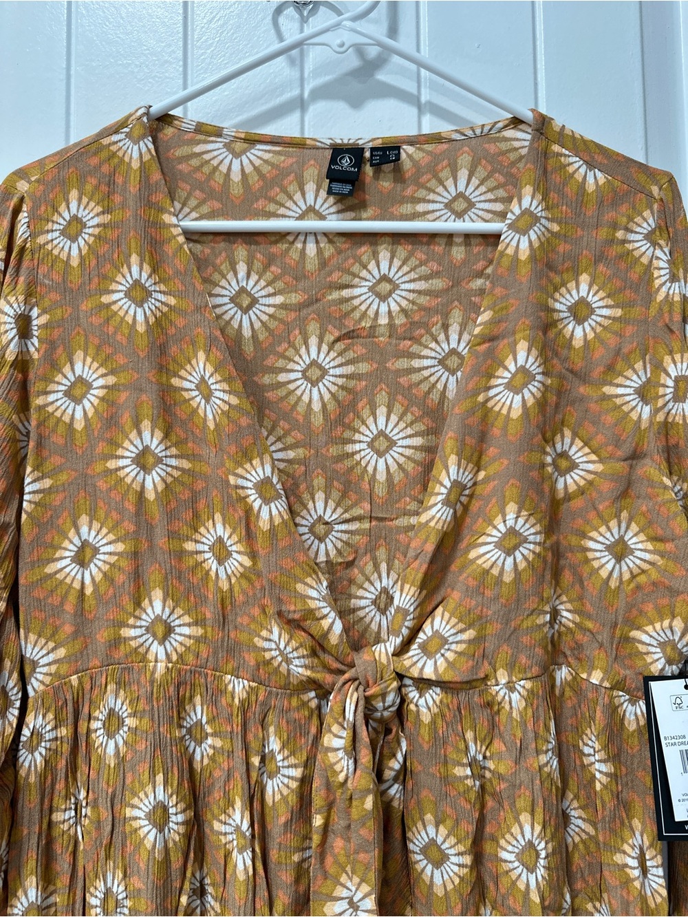 NWT Volcom Mustard Floral Star Dreamer Dress - Picture 3 of 9